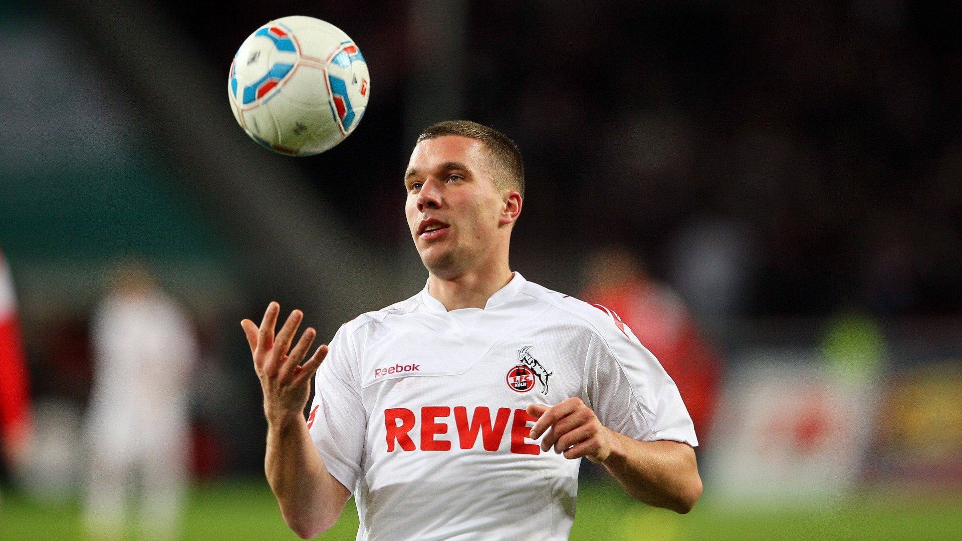 篮球赛事场馆升级改造顺利完工，篮球场馆简介