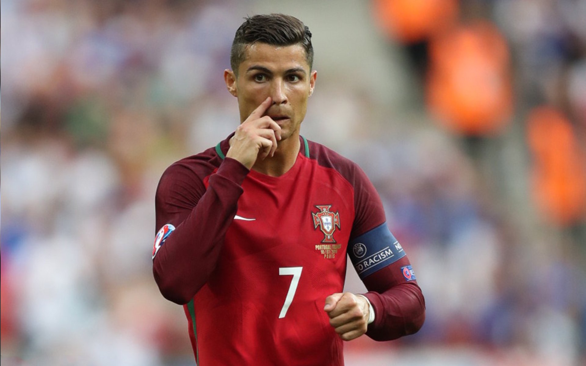 爱游戏官网app-Hernandez 防守表现赢得队友尊重，hernandez球员